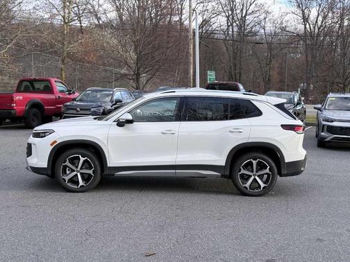 2025 Volkswagen Tiguan 2.0T SE