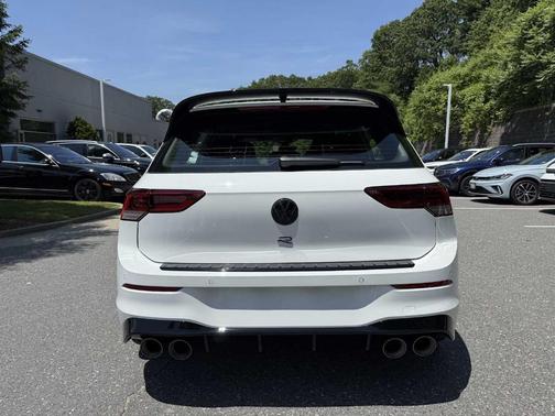 2025 Volkswagen Golf R 2.0T Black Edition