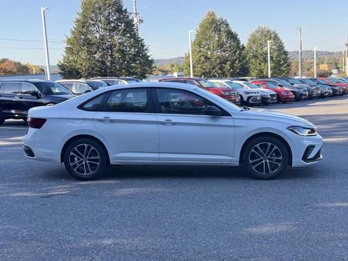 2025 Volkswagen Jetta 1.5T Sport
