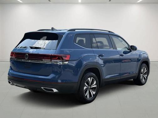 2025 Volkswagen Atlas 2.0T SE