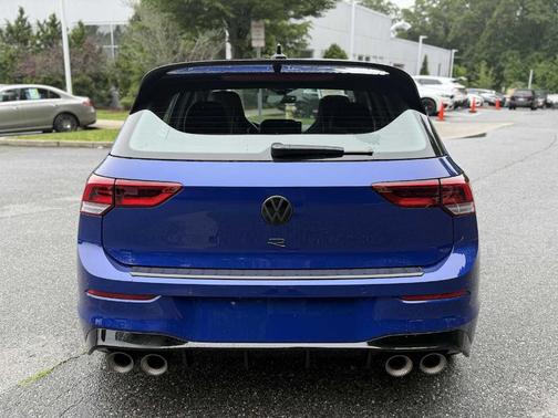 2025 Volkswagen Golf R 2.0T Black Edition