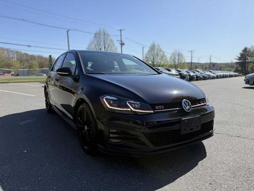 2021 Volkswagen Golf GTI 2.0T SE