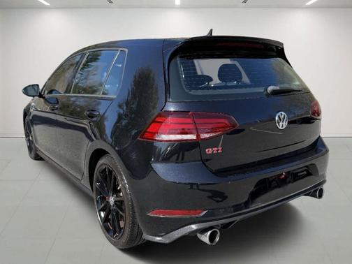 2021 Volkswagen Golf GTI 2.0T SE