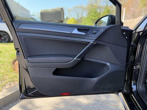 2021 Volkswagen Golf GTI 2.0T SE