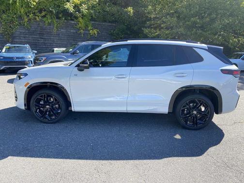 2025 Volkswagen Tiguan 2.0T SE R-Line Black