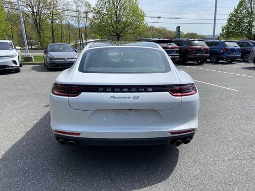2019 Porsche Panamera 4S