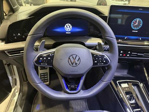 2025 Volkswagen Golf R 2.0T Black Edition