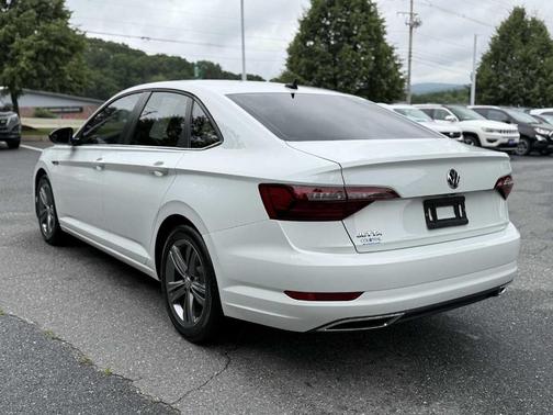 2021 Volkswagen Jetta 1.4T R-Line