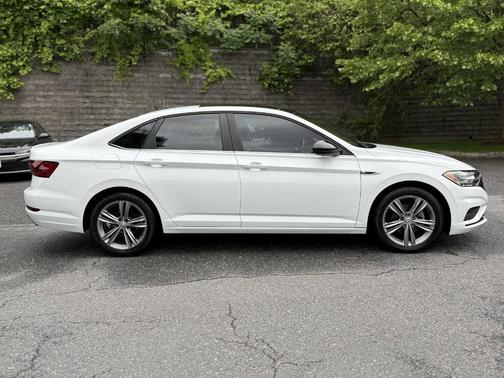 2021 Volkswagen Jetta 1.4T R-Line