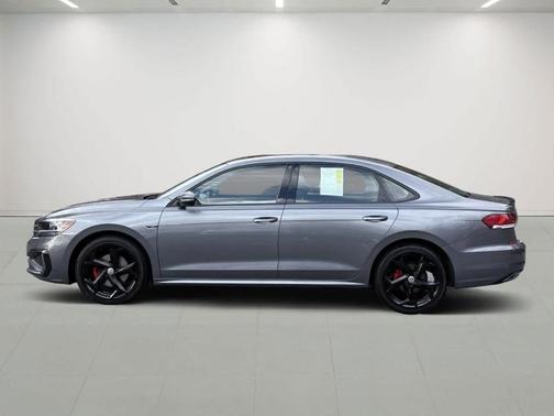 2020 Volkswagen Passat 2.0T R-Line