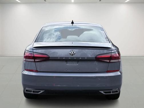 2020 Volkswagen Passat 2.0T R-Line