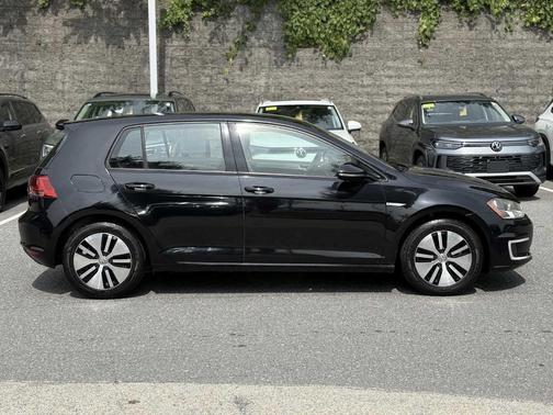 2016 Volkswagen e-Golf SE