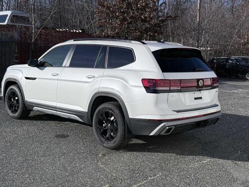 2026 Volkswagen Atlas PEAK EDITION