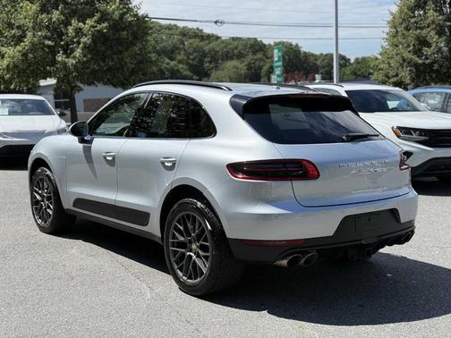 2016 Porsche Macan S