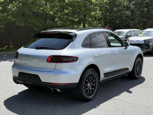 2016 Porsche Macan S