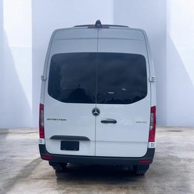 2025 Mercedes-Benz Sprinter 2500 High Roof