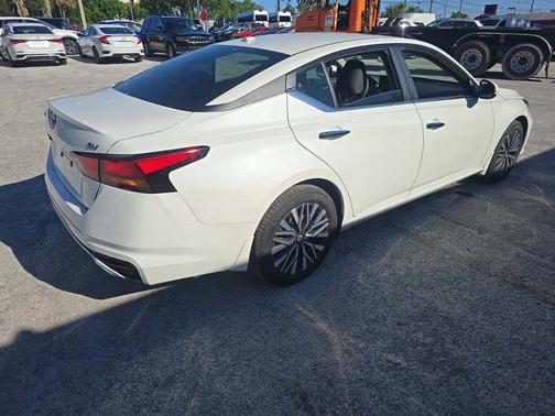 2024 Nissan Altima 2.5 SV