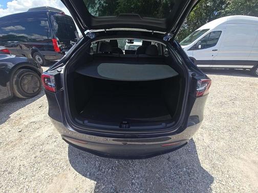 GRAY 2024 Tesla Model Y Long Range
