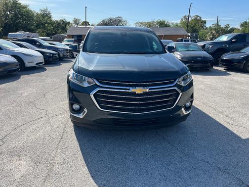 2021 Chevrolet Traverse LT Leather