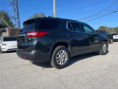 2021 Chevrolet Traverse LT Leather