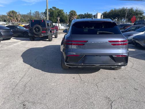 2026 Genesis GV70 2.5T