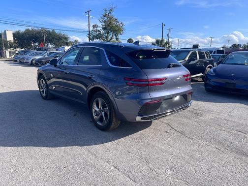 2026 Genesis GV70 2.5T