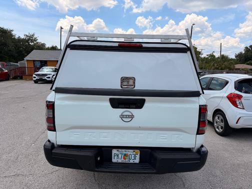 WHITE 2025 Nissan Frontier S