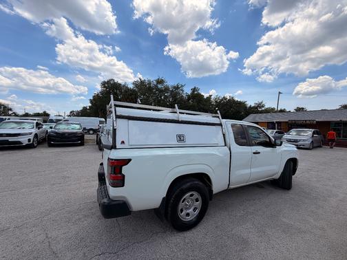 WHITE 2025 Nissan Frontier S