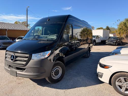 2025 Mercedes-Benz Sprinter 2500 High Roof
