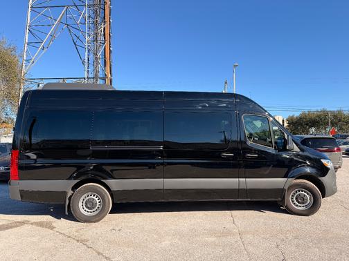 2025 Mercedes-Benz Sprinter 2500 High Roof