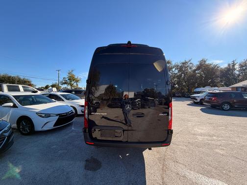 2025 Mercedes-Benz Sprinter 2500 High Roof