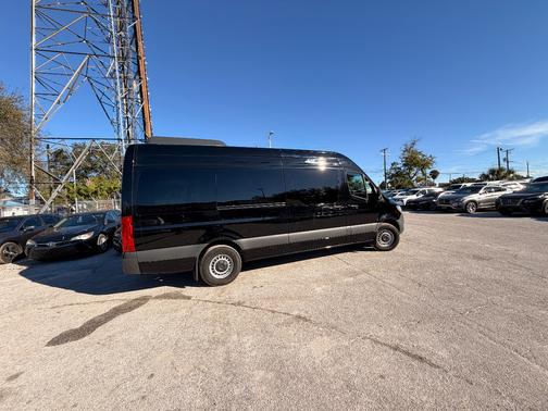 2025 Mercedes-Benz Sprinter 2500 High Roof