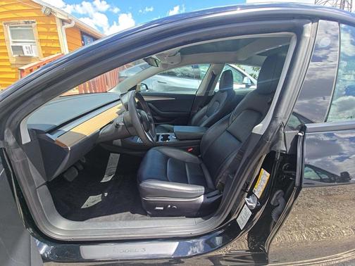 BLACK 2023 Tesla Model 3 Base