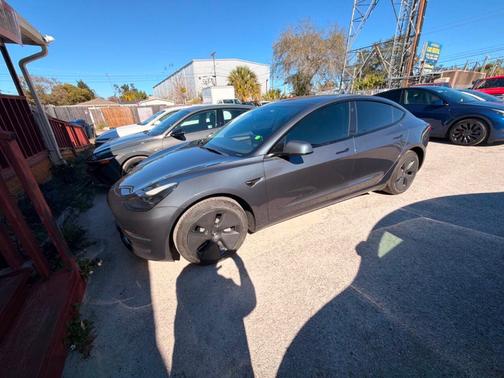2023 Tesla Model 3 Base