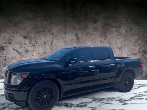 2019 Nissan Titan SV
