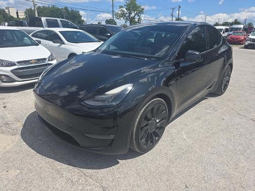 BLACK 2022 Tesla Model Y Performance