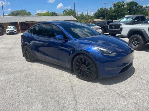 BLUE 2022 Tesla Model Y Performance
