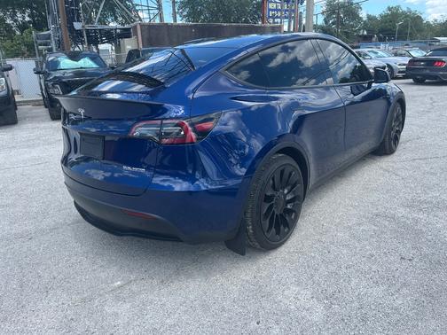 BLUE 2022 Tesla Model Y Performance