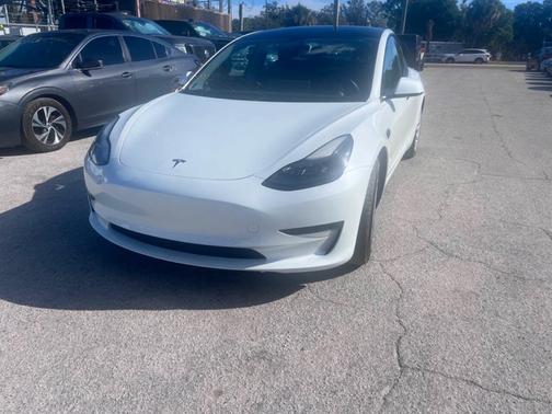 WHITE 2023 Tesla Model 3 Base