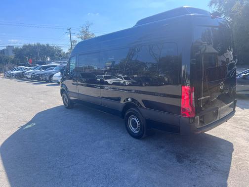 2025 Mercedes-Benz Sprinter 2500 High Roof