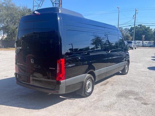 2025 Mercedes-Benz Sprinter 2500 High Roof