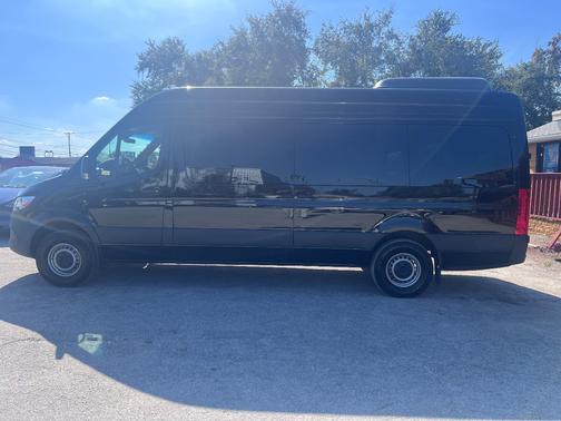 2025 Mercedes-Benz Sprinter 2500 High Roof