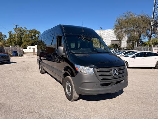2025 Mercedes-Benz Sprinter 2500 High Roof