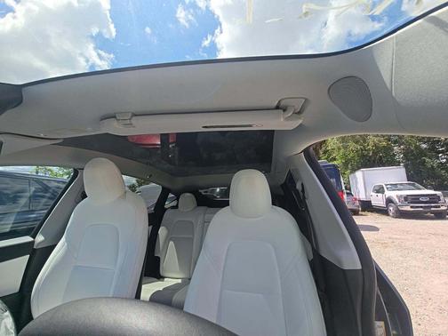 GRAY 2022 Tesla Model Y Long Range