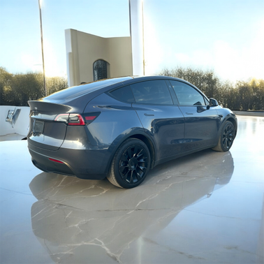 2023 Tesla Model Y RWD