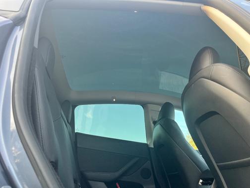 2023 Tesla Model Y RWD