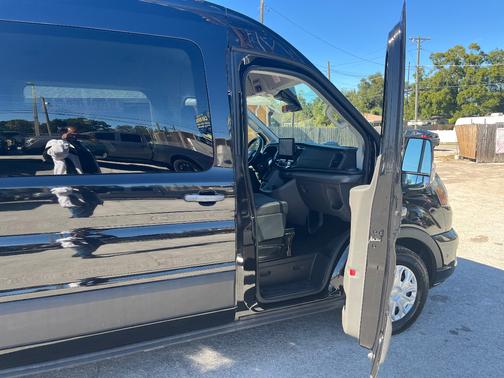 2024 Ford Transit-350 XLT