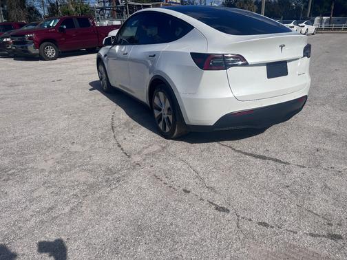 2022 Tesla Model Y Long Range
