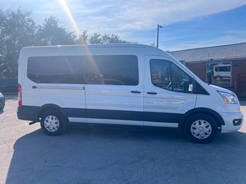 2022 Ford Transit-350 XLT