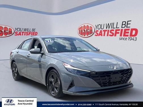 2022 Hyundai ELANTRA SEL
